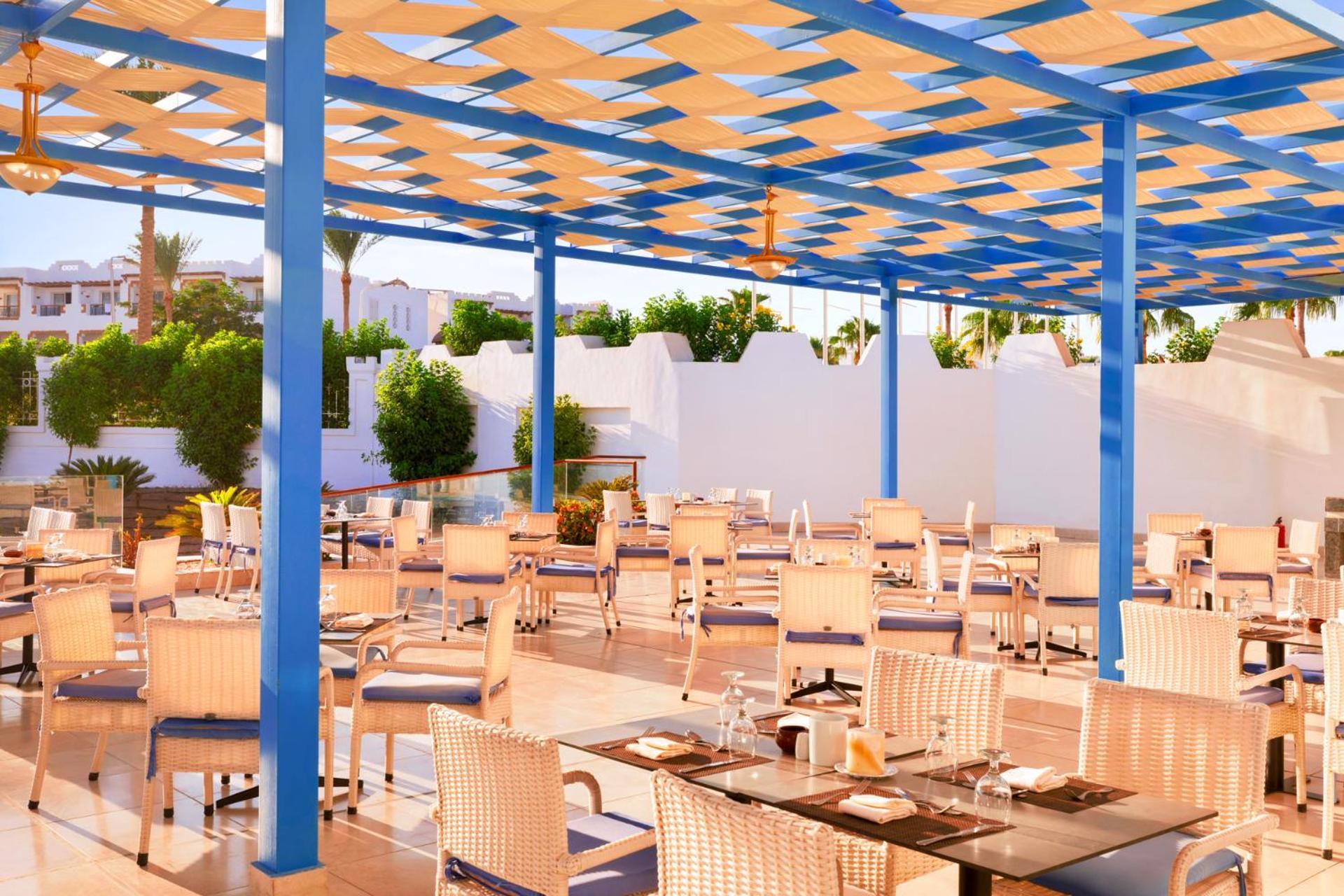 Pickalbatros Palace Sharm - "Aqua Park" Exterior foto The restaurant at the hotel