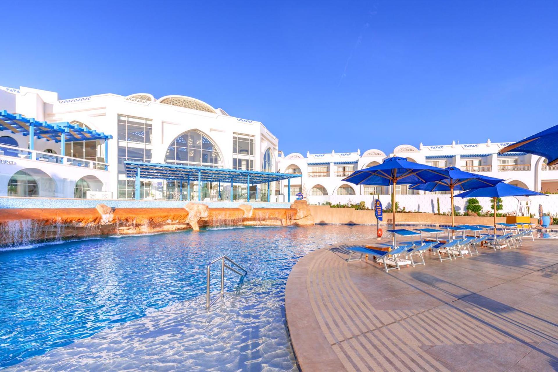 Pickalbatros Palace Sharm - "Aqua Park" Exterior foto The swimming pool at the hotel